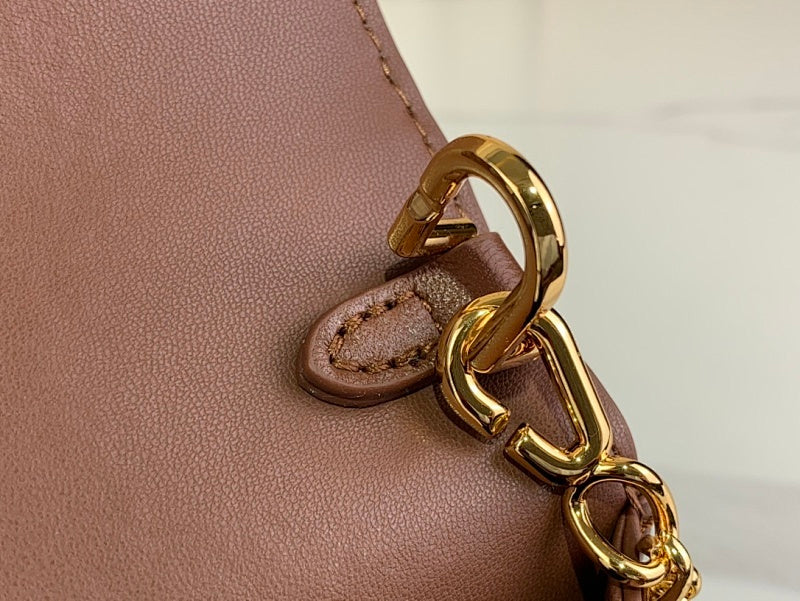 Dragons Bags ln Luxury Bag --62593