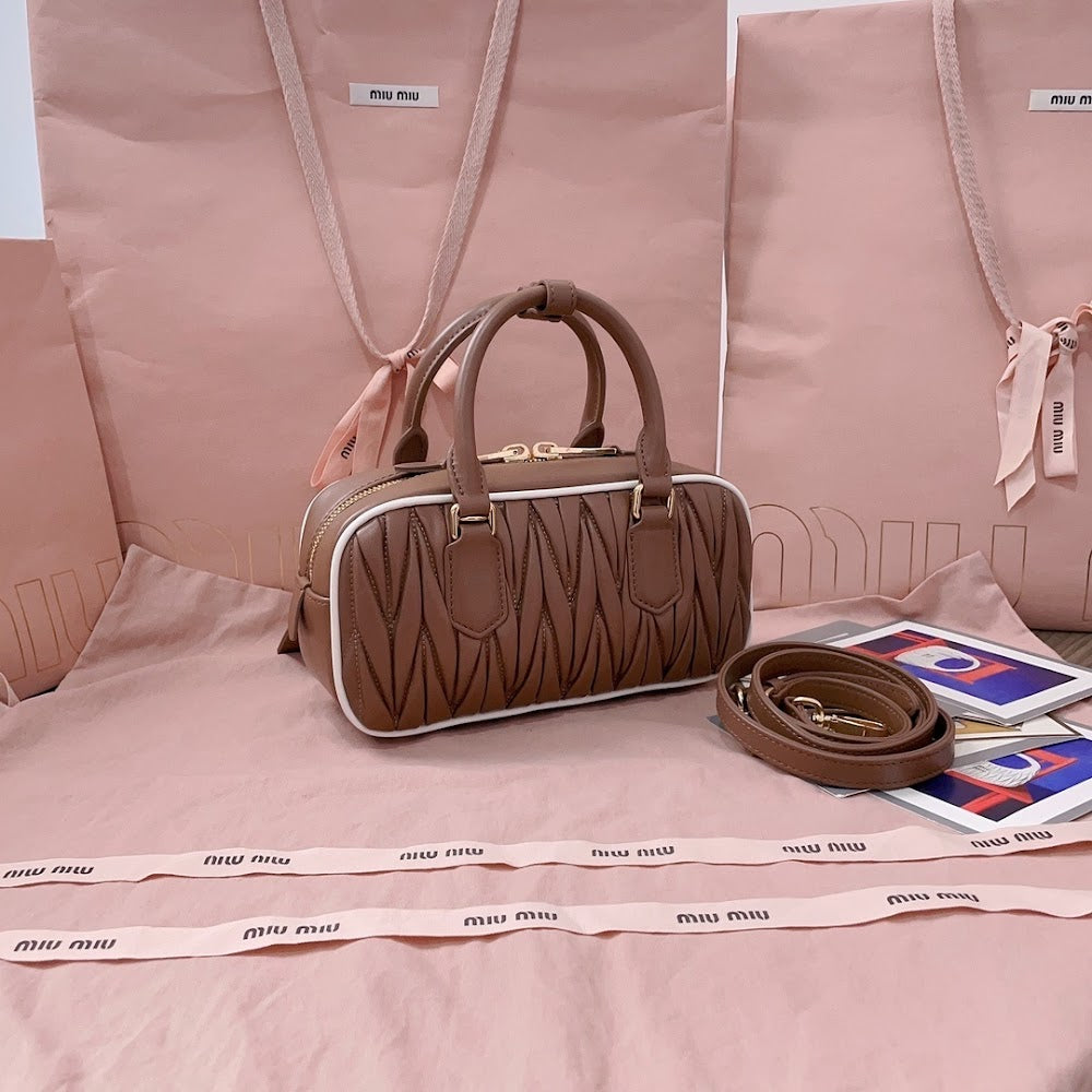 Dragons Bags Miun Miun Luxury Bag --122609