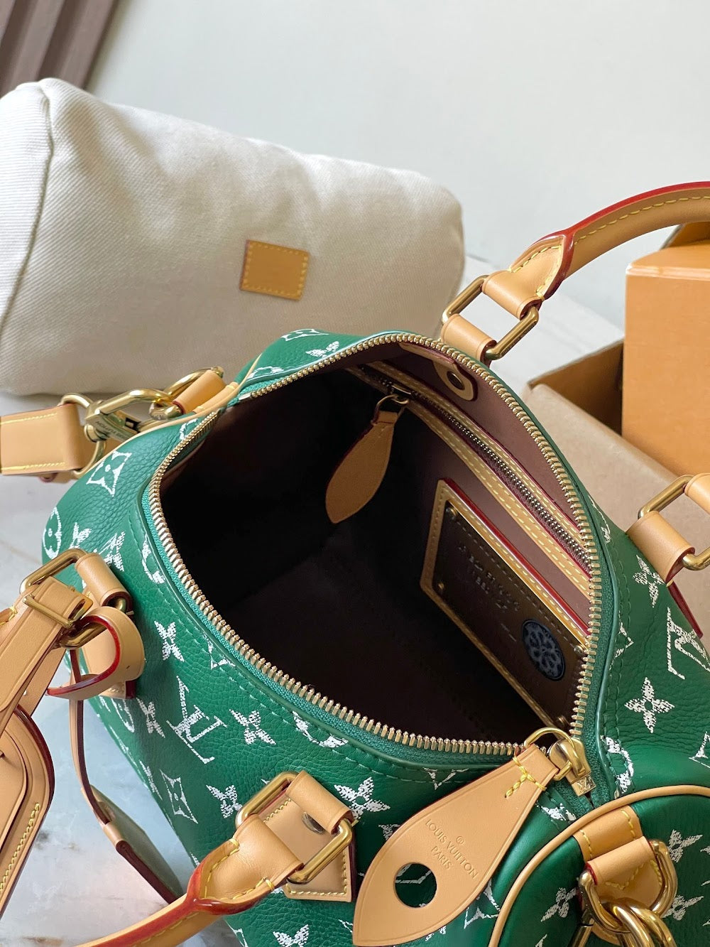 Dragons Bags ln Luxury Bag --97308