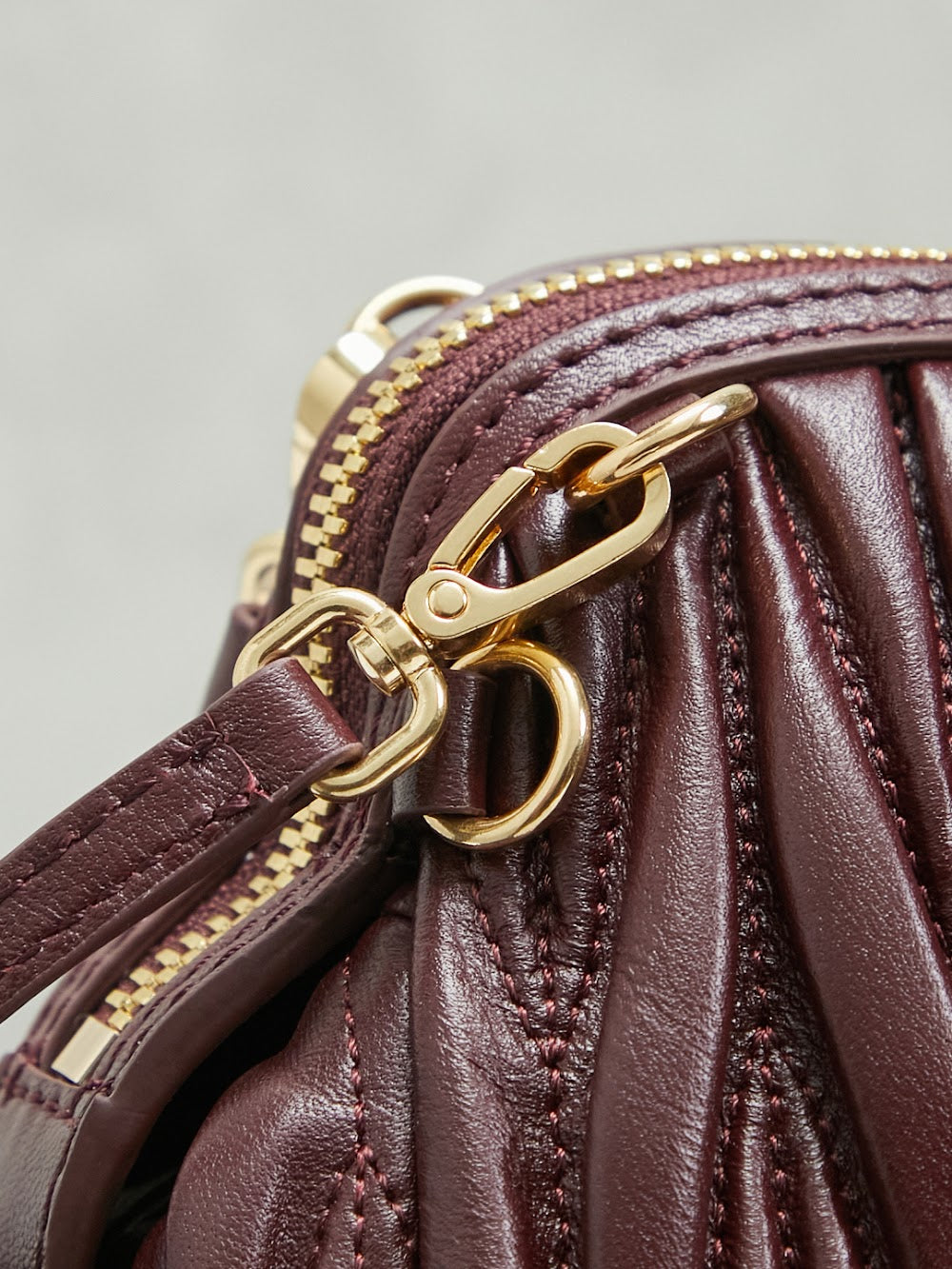 Dragons Bags Miun Miun Luxury Bag --123156