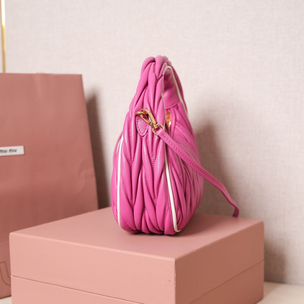 Dragons Bags Miun Miun Luxury Bag --123136