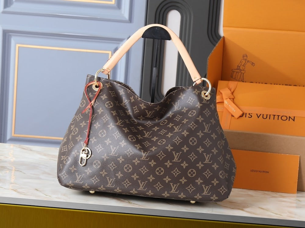 Dragons Bags ln Luxury Bag --77611