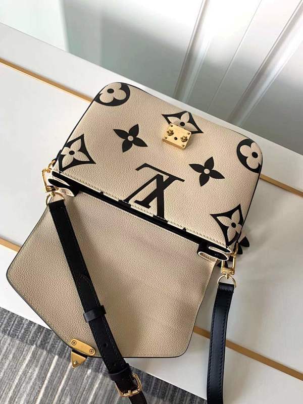 Dragons Bags ln Luxury Bag --59525
