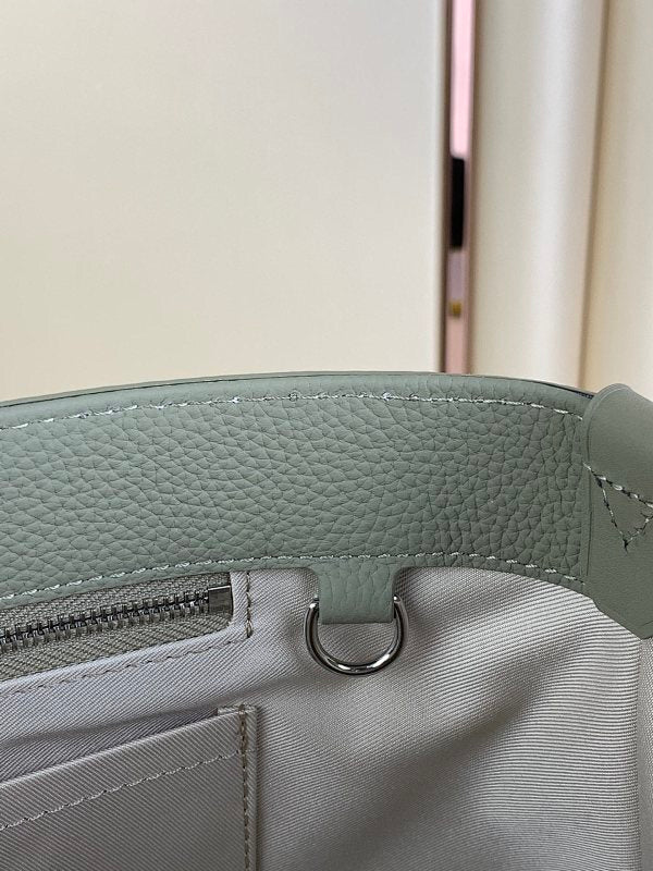 Dragons Bags ln Luxury Bag --61713