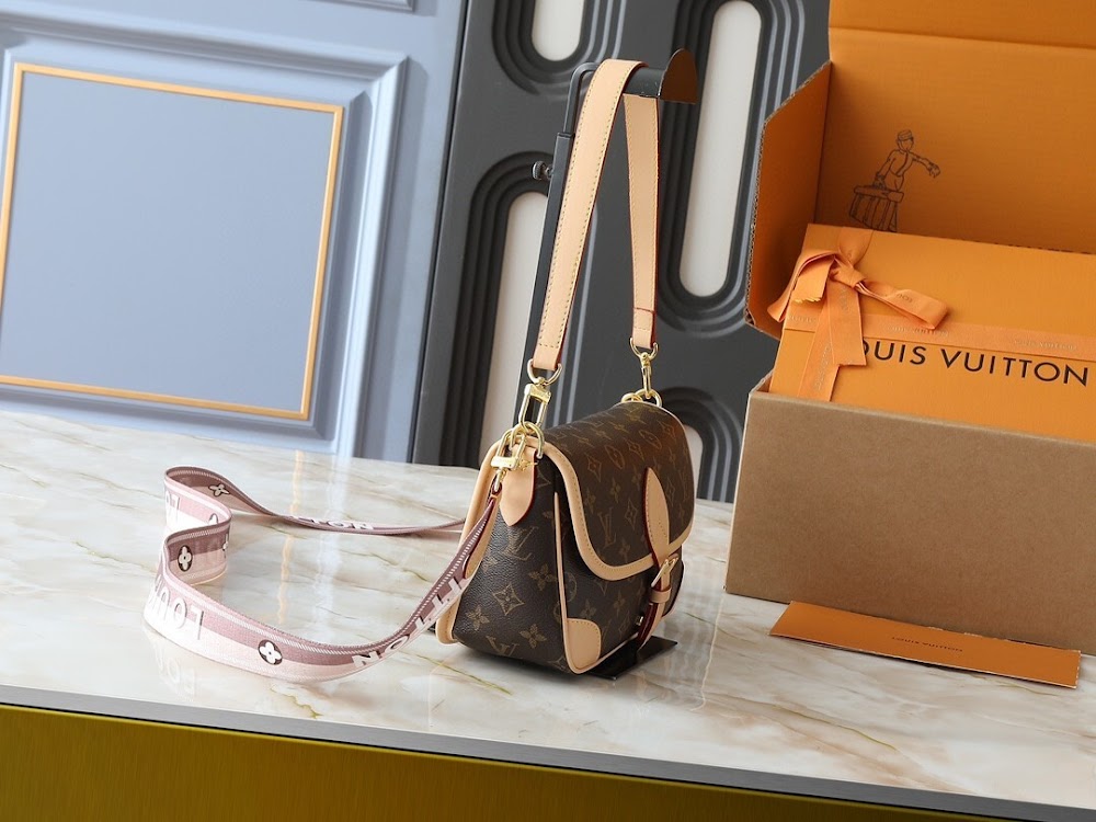 Dragons Bags ln Luxury Bag --76986