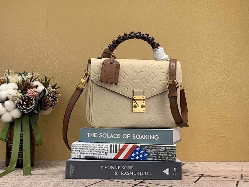 Dragons Bags ln Luxury Bag --66287