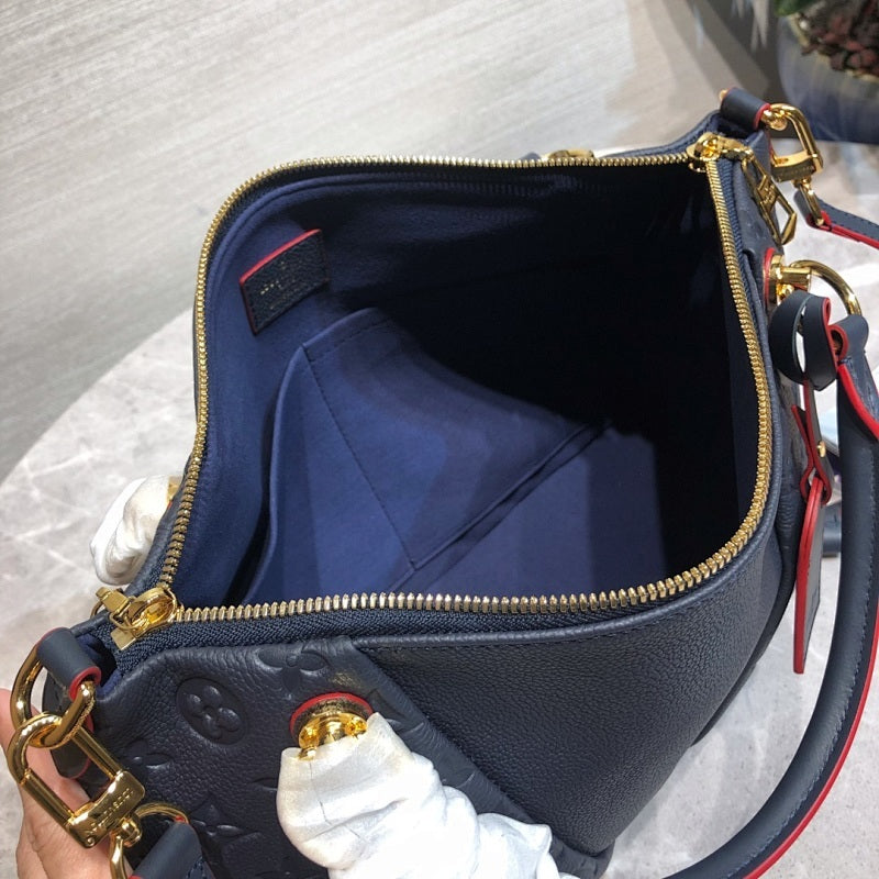 Dragons Bags ln Luxury Bag --60056