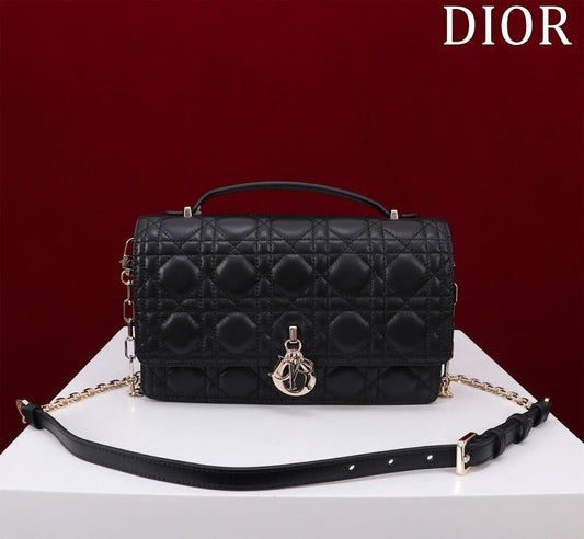 Dragons BagsDiorn Luxury Bag --116297