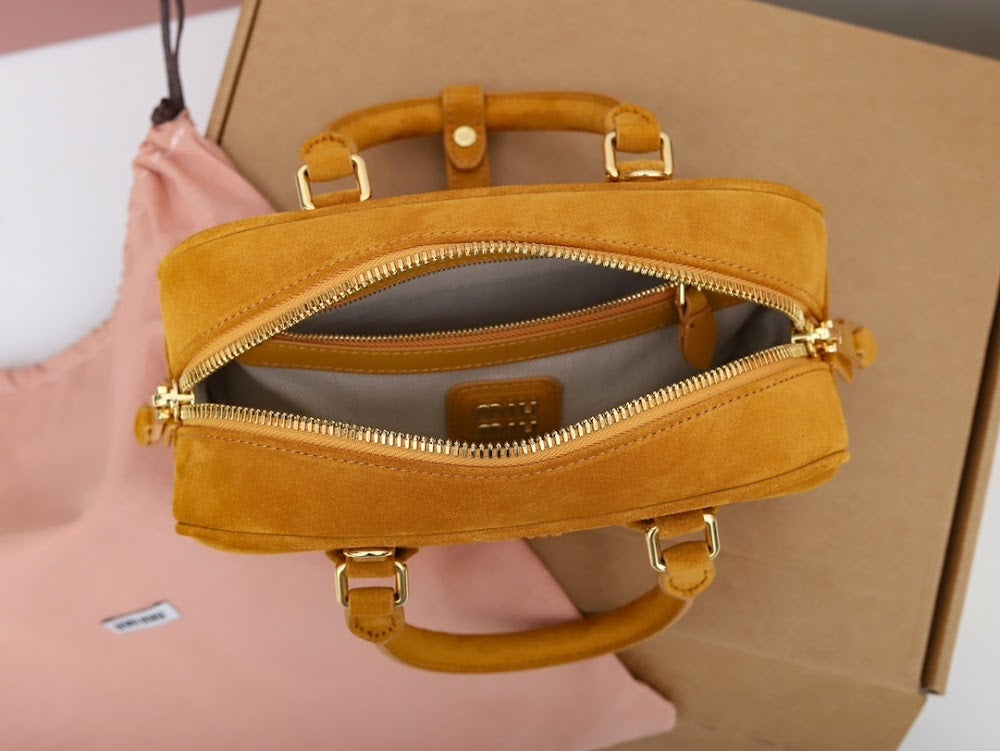 Dragons Bags Miun Miun Luxury Bag --123617