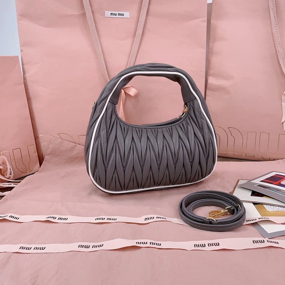 Dragons Bags Miun Miun Luxury Bag --122636