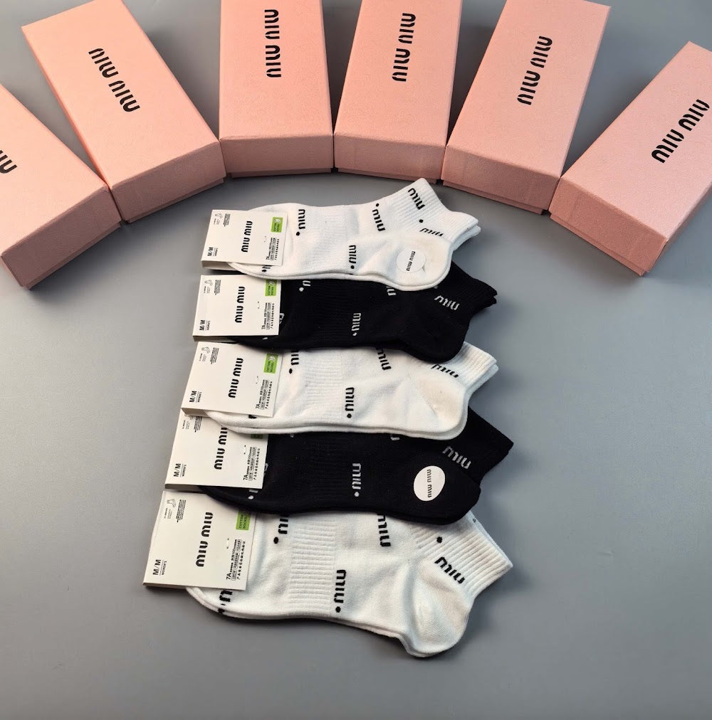 Dragons Bags Premium Luxury Socks --98466