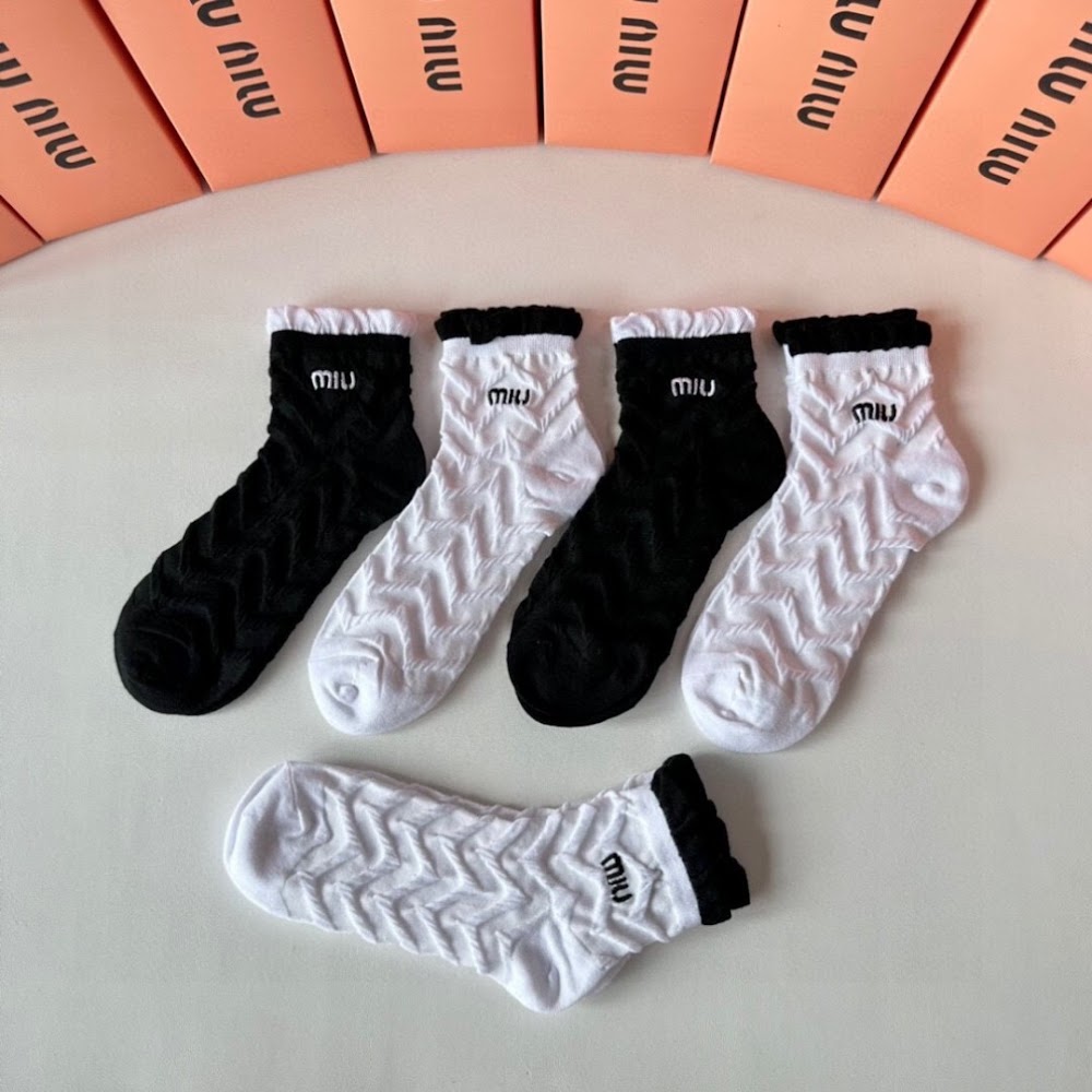 Dragons Bags Premium Luxury Socks --98015