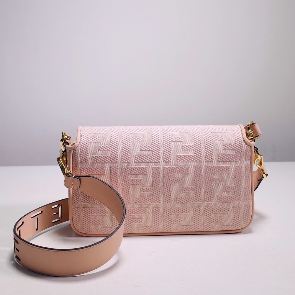 new-luxury-designer-bags-nm15287