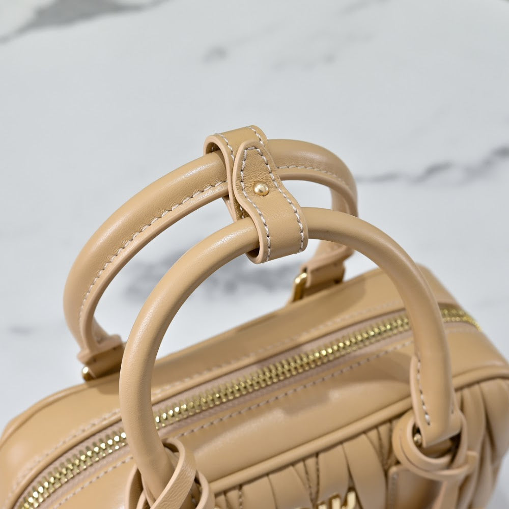 Dragons Bags Miun Miun Luxury Bag --123628