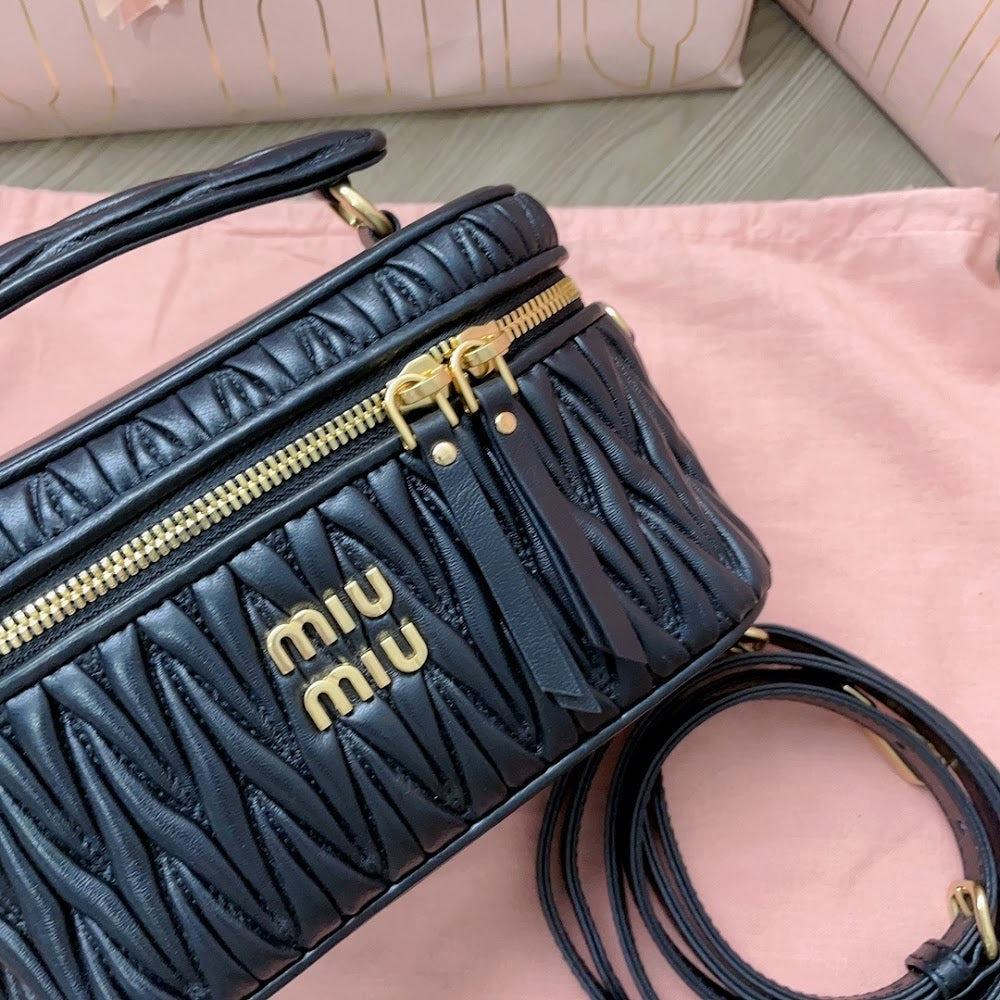 Dragons Bags Miun Miun Luxury Bag --122776