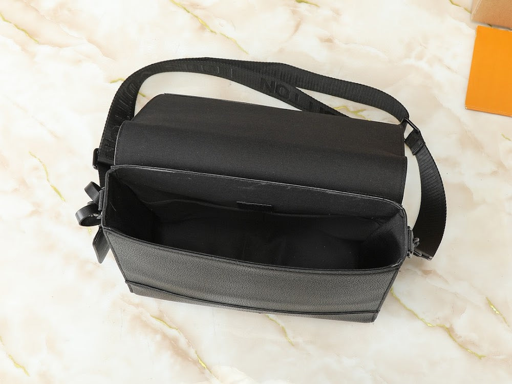 Dragons Bags ln Luxury Bag --70843