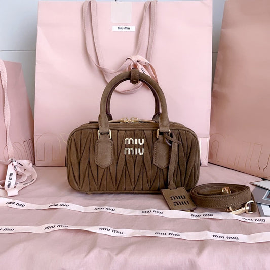 Dragons Bags Miun Miun Luxury Bag --122585