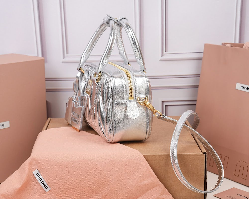 Dragons Bags Miun Miun Luxury Bag --123060