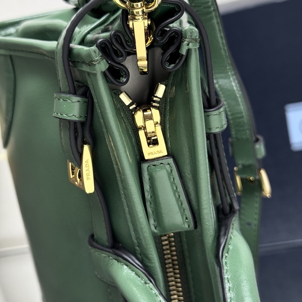 Dragons Bags Pradn Luxury Bag --102420