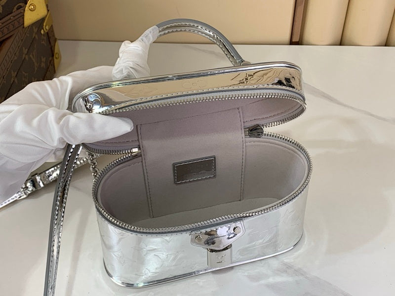 Dragons Bags ln Luxury Bag --62972