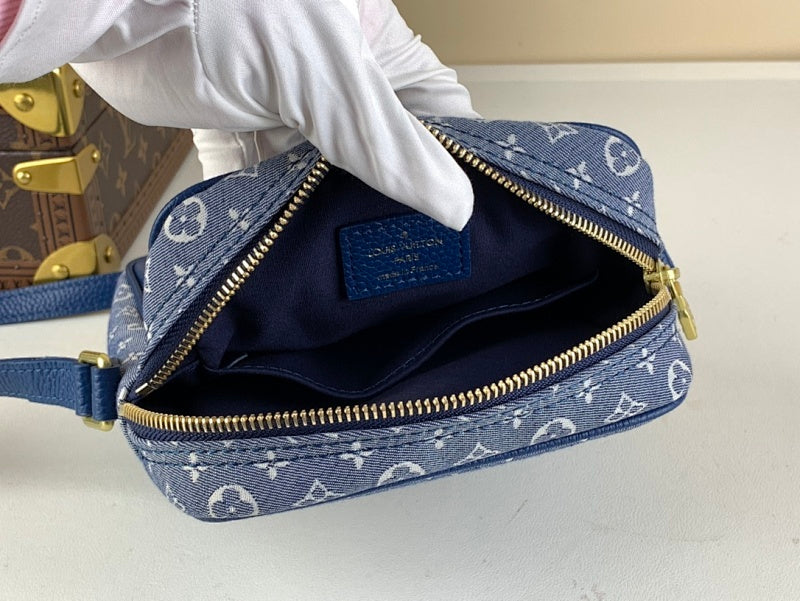Dragons Bags ln Luxury Bag --61810