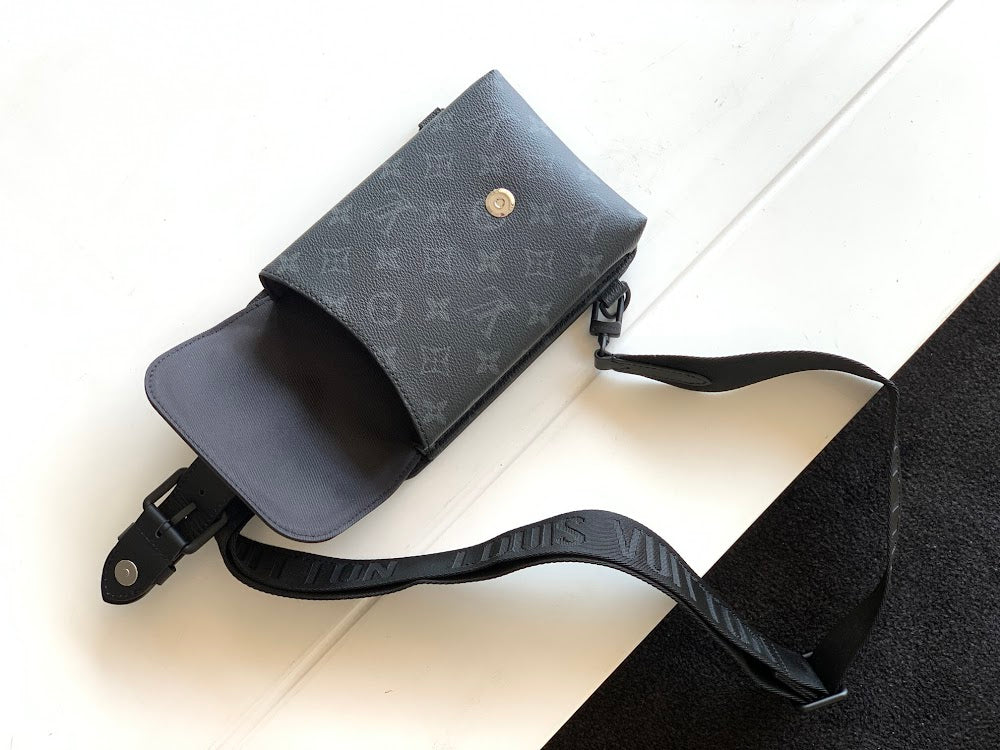 Dragons Bags ln Luxury Bag --70100