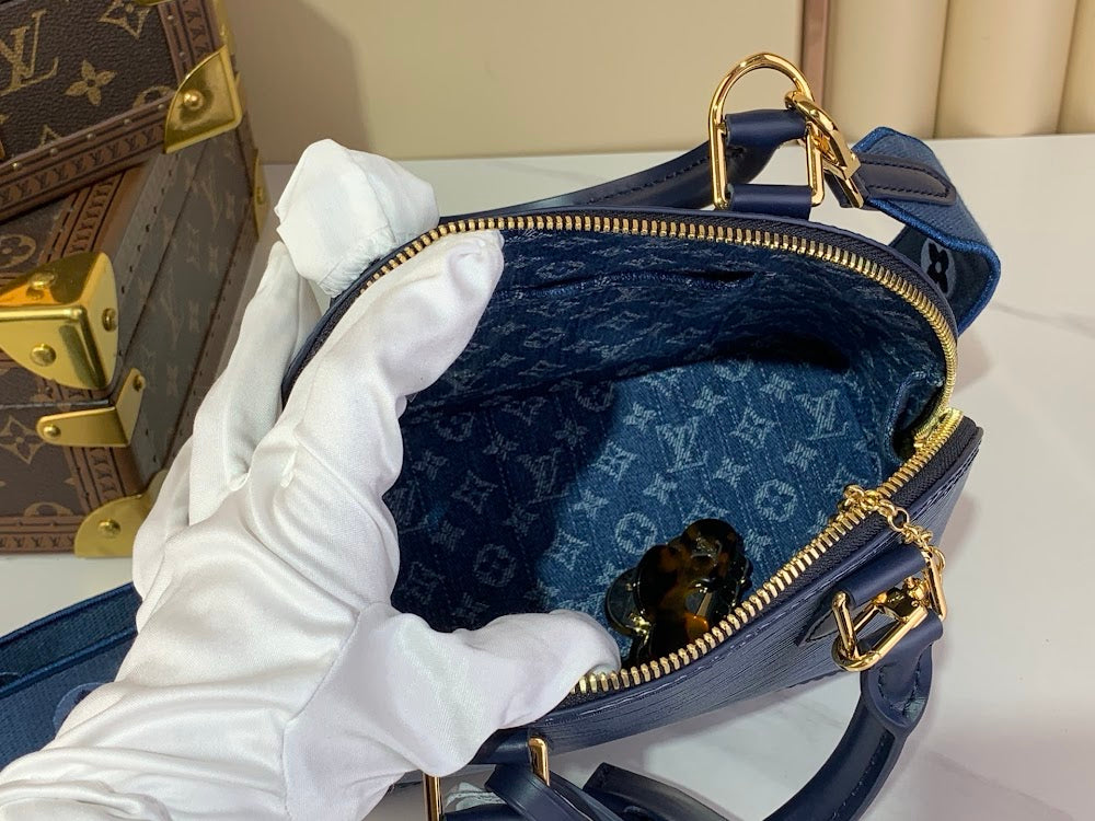 Dragons Bags ln Luxury Bag --62863