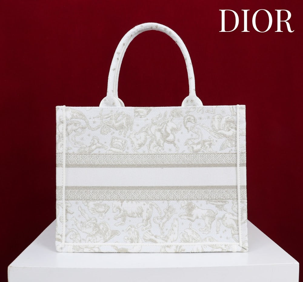 Dragons BagsDiorn Luxury Bag --114899