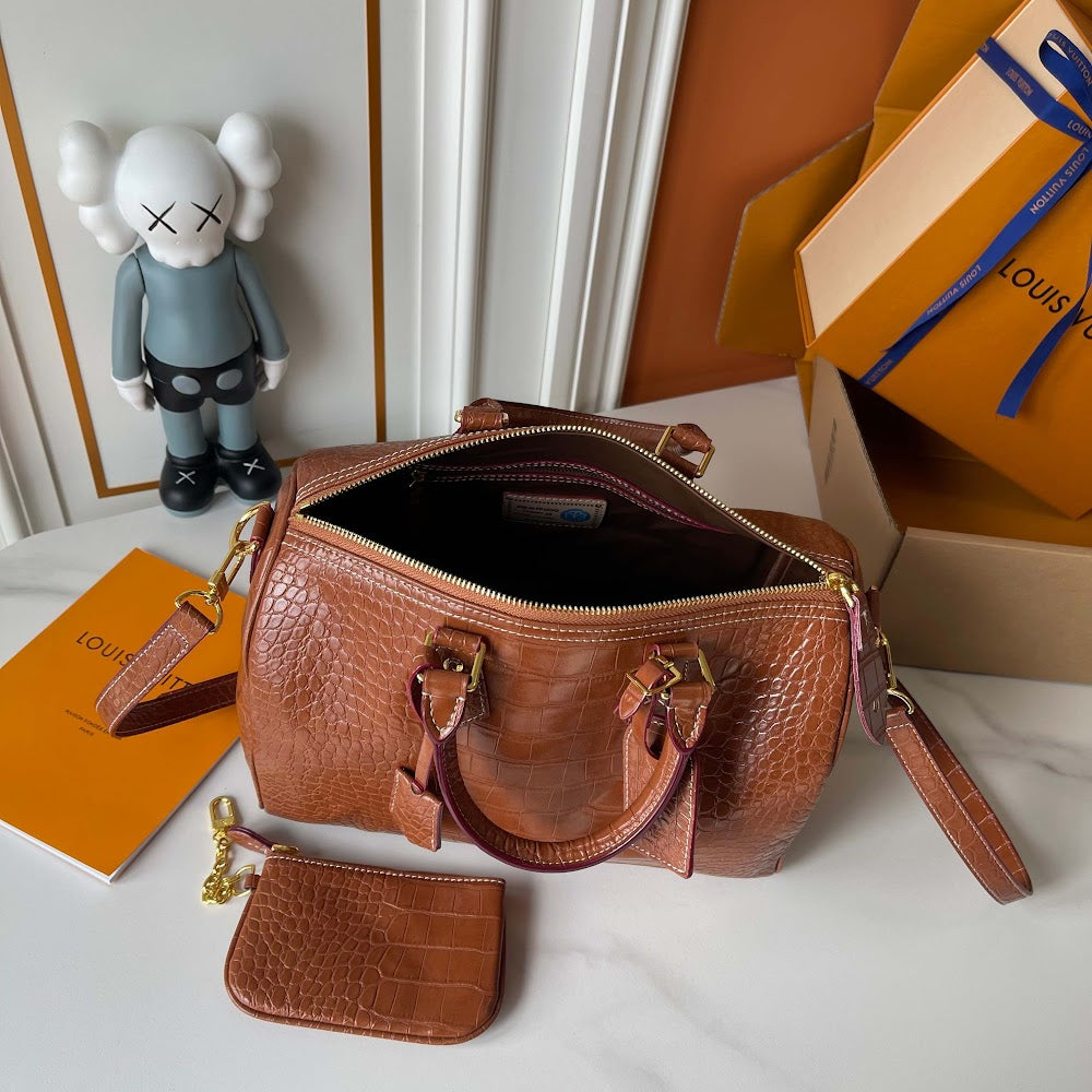 Dragons Bags ln Luxury Bag --77615
