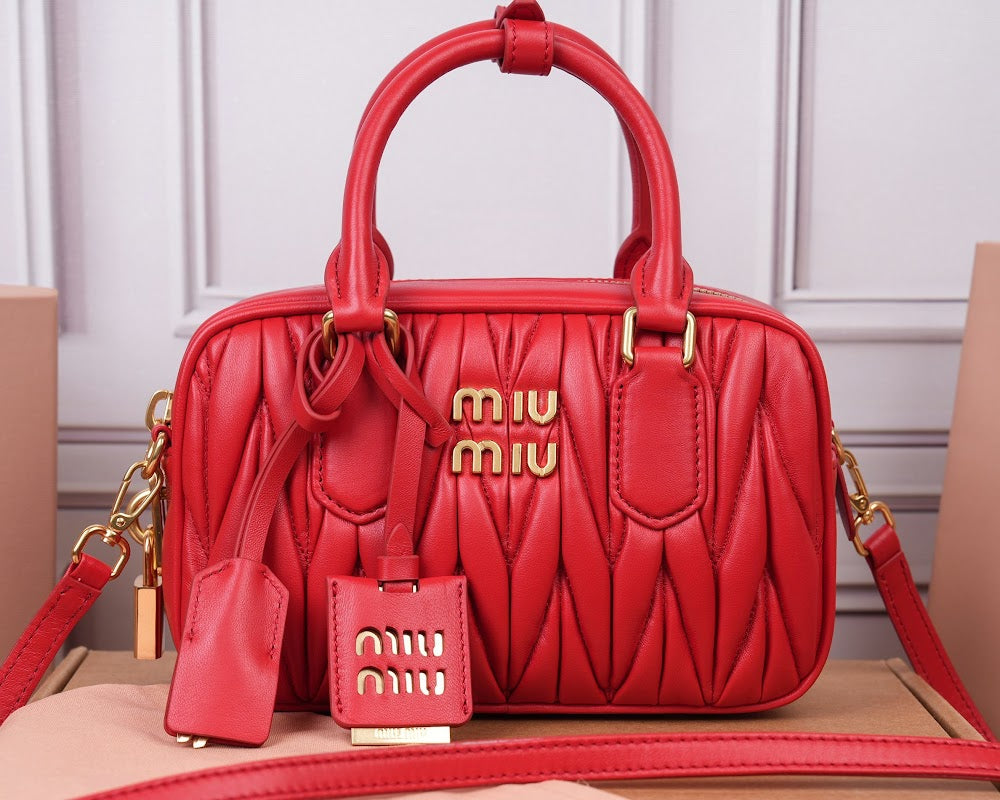 Dragons Bags Miun Miun Luxury Bag --123056
