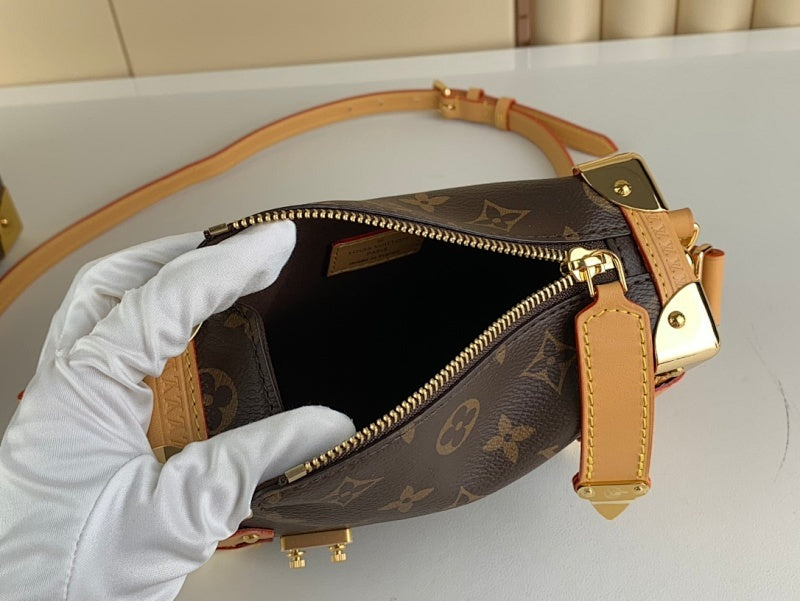 Dragons Bags ln Luxury Bag --61573