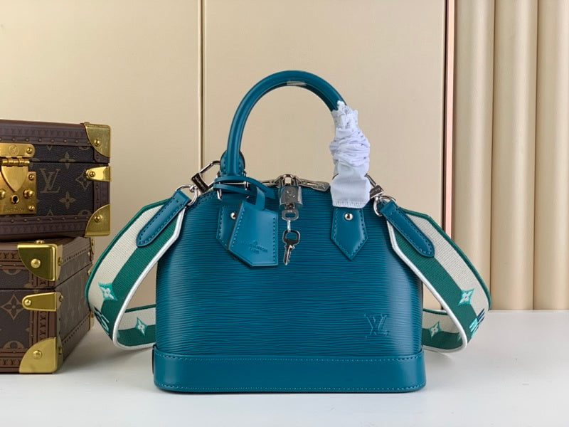 Dragons Bags ln Luxury Bag --68500