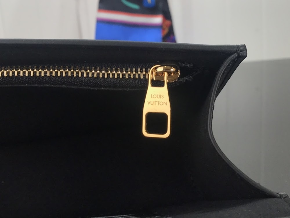 Dragons Bags ln Luxury Bag --59363