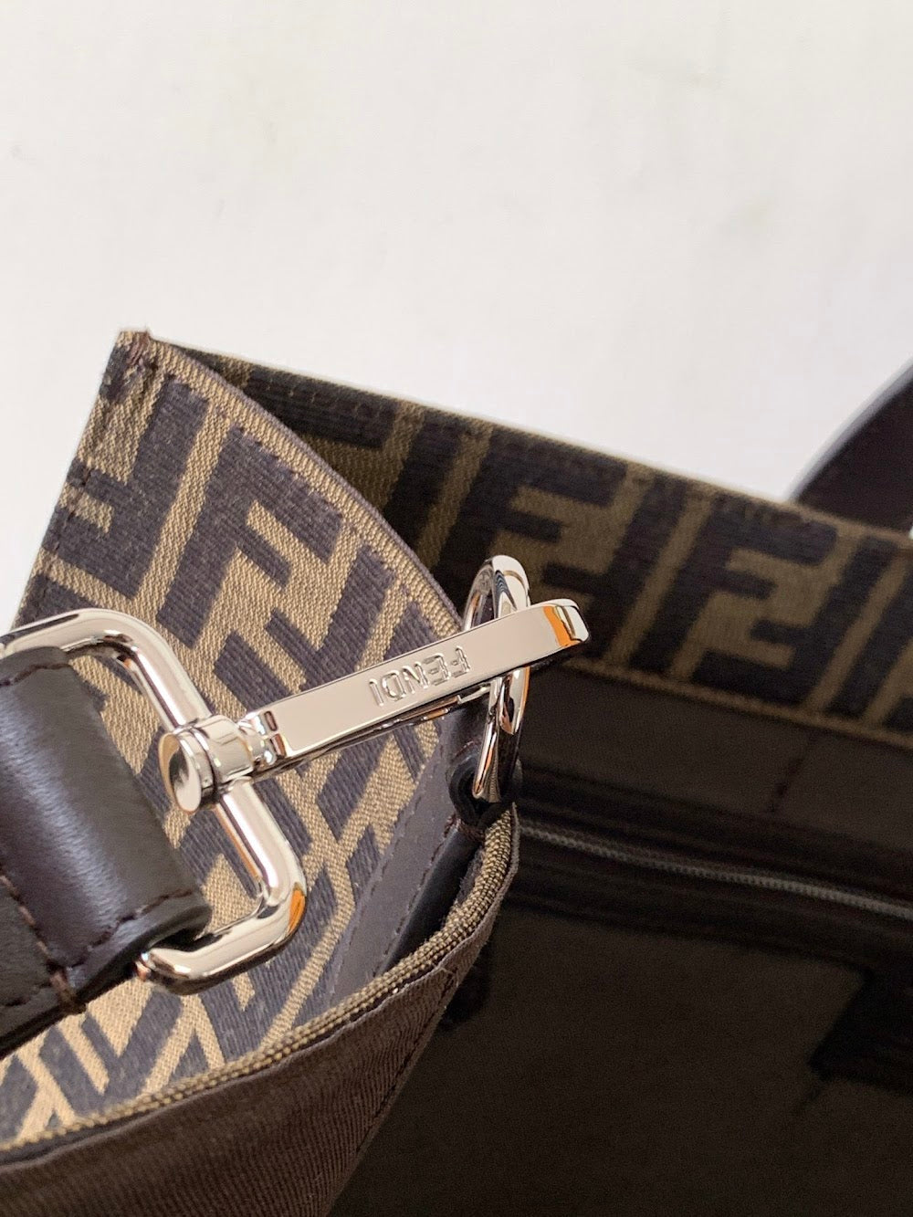 new-luxury-designer-bags-nm15326