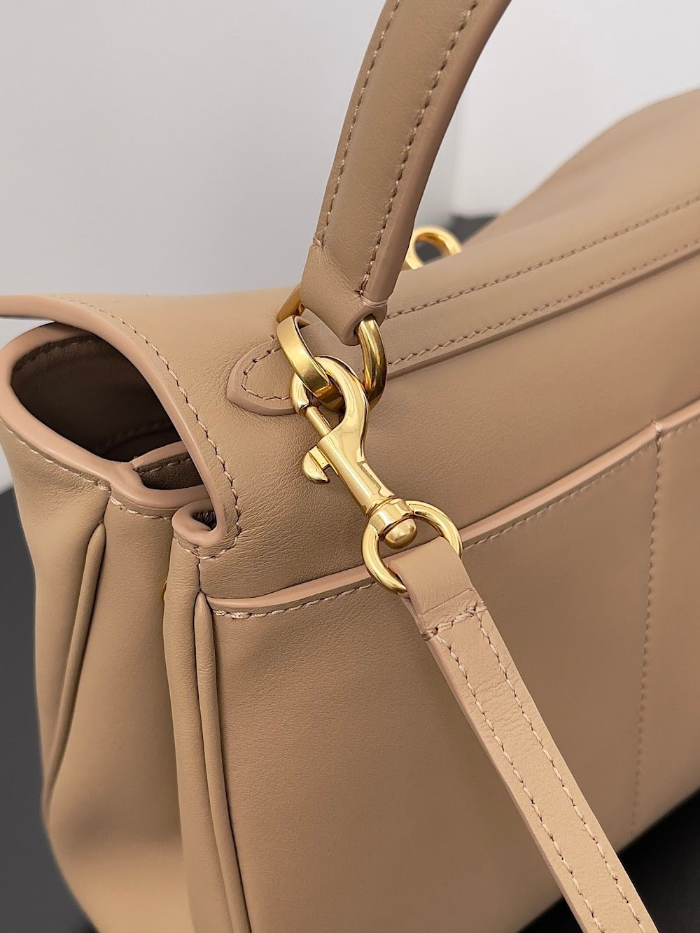 Dragons Bags Balenciaga Luxury Bag --110696