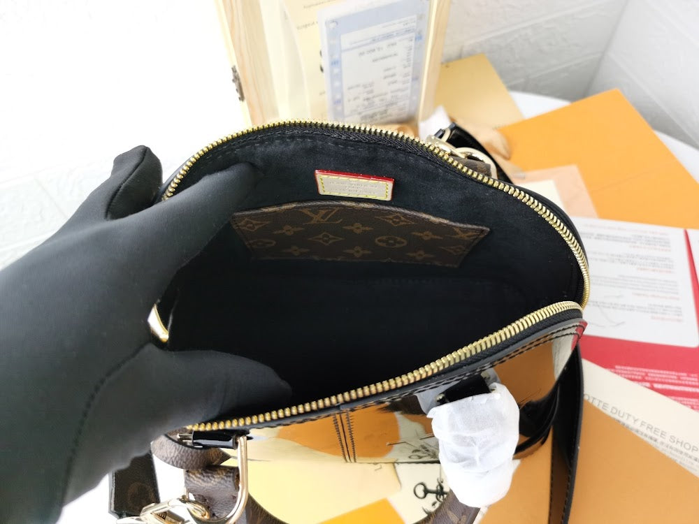 Dragons Bags ln Luxury Bag --78103