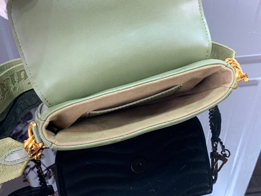 Dragons Bags ln Luxury Bag --59645