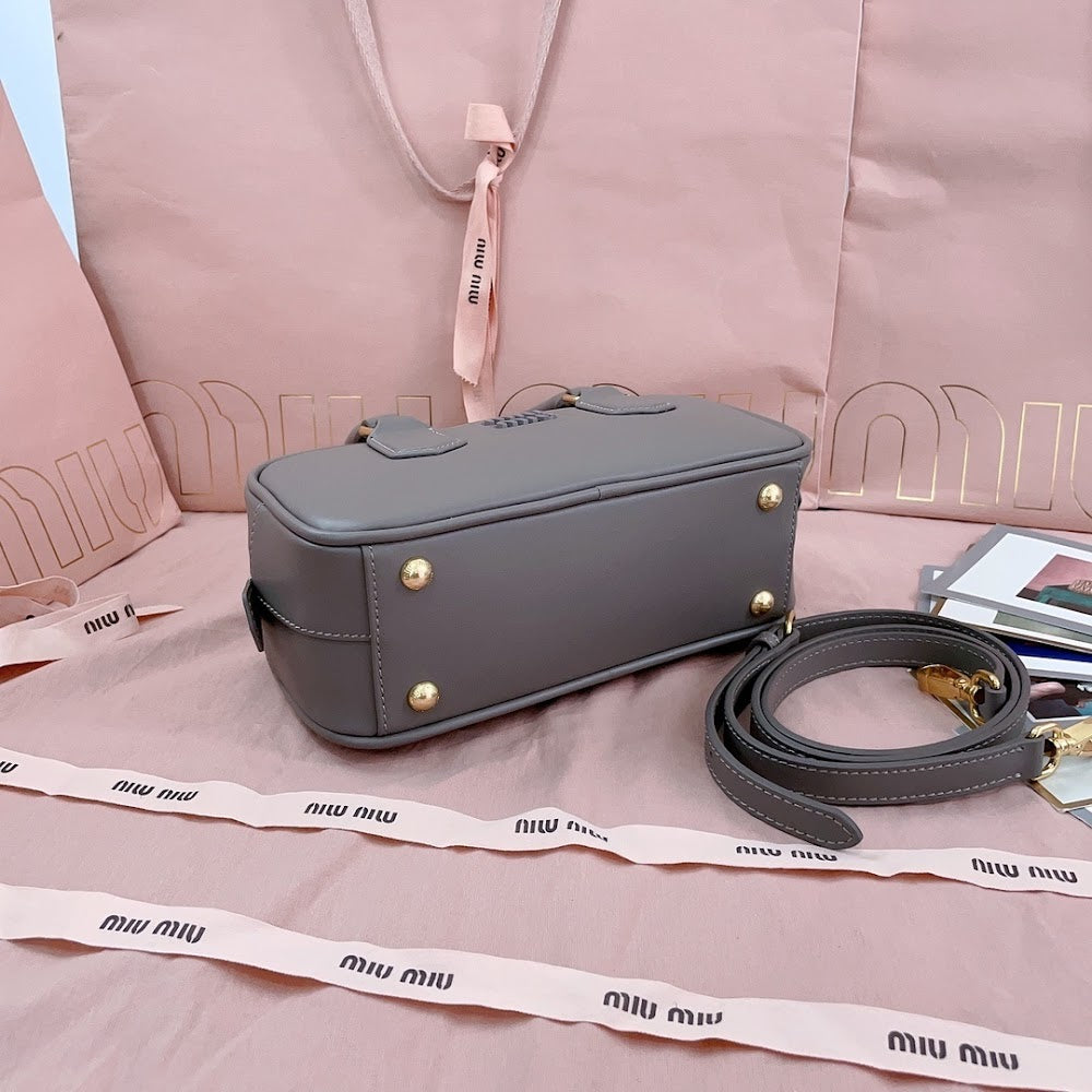 Dragons Bags Miun Miun Luxury Bag --122890