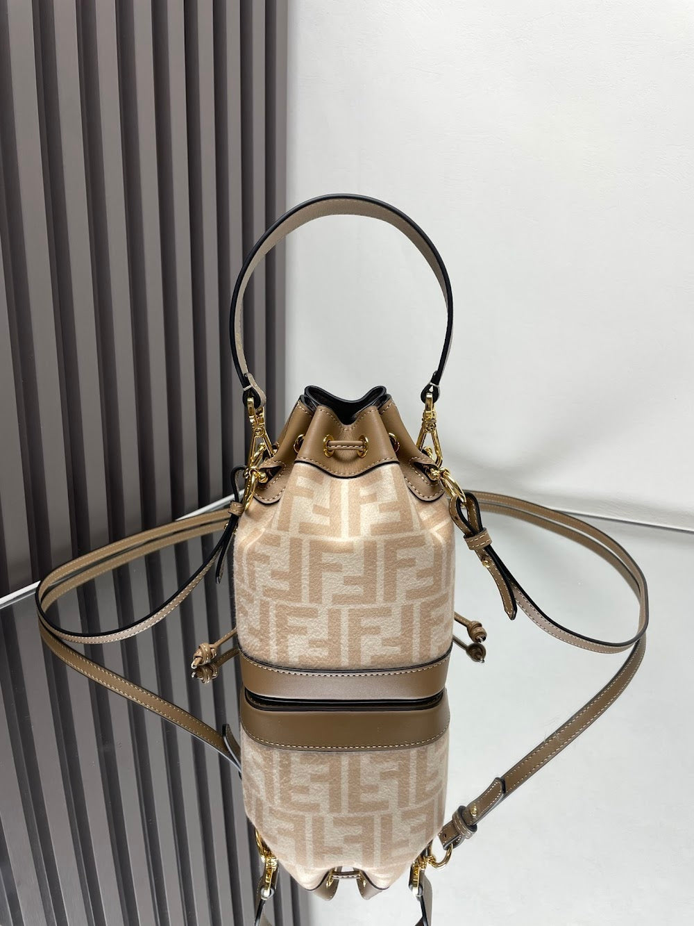 new-designer-premium-bags-nm15686