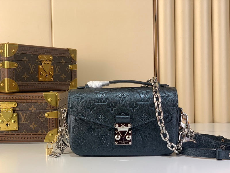 Dragons Bags ln Luxury Bag --62951