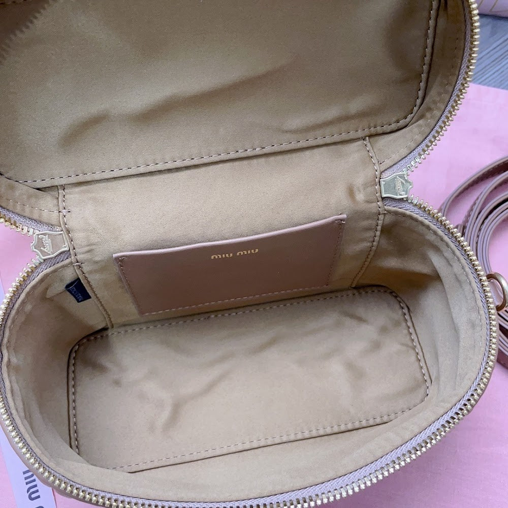 Dragons Bags Miun Miun Luxury Bag --123263
