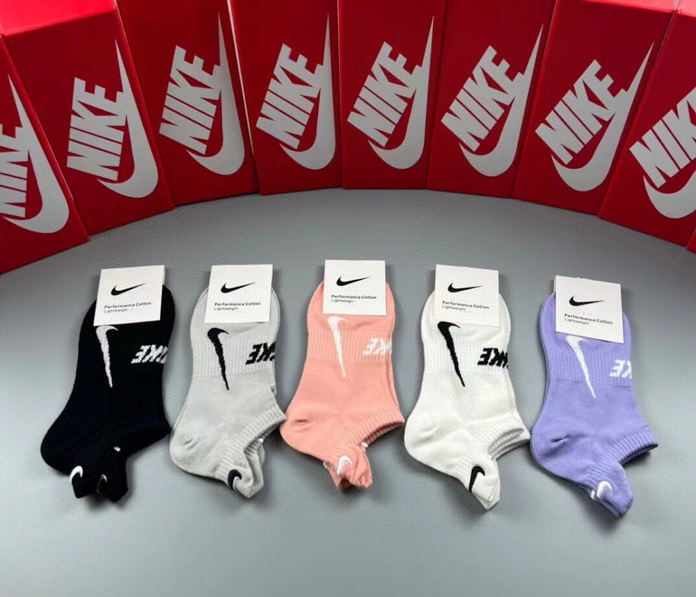 Dragons Bags Premium Luxury Socks --98204