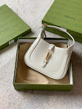 new-designer-premium-bags-nm8781