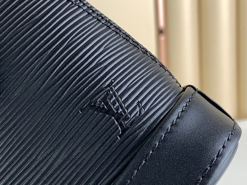 Dragons Bags ln Luxury Bag --68629