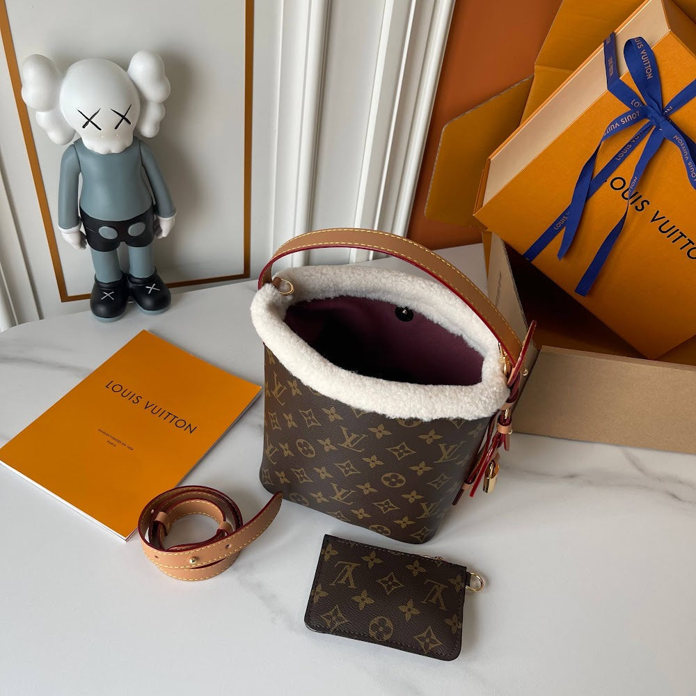 Dragons Bags ln Luxury Bag --77672