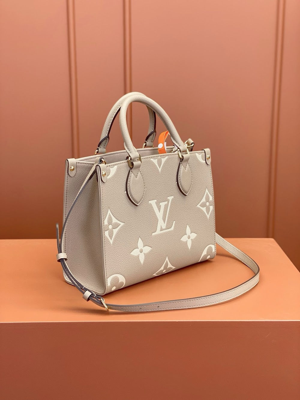 Dragons Bags ln Luxury Bag --81797