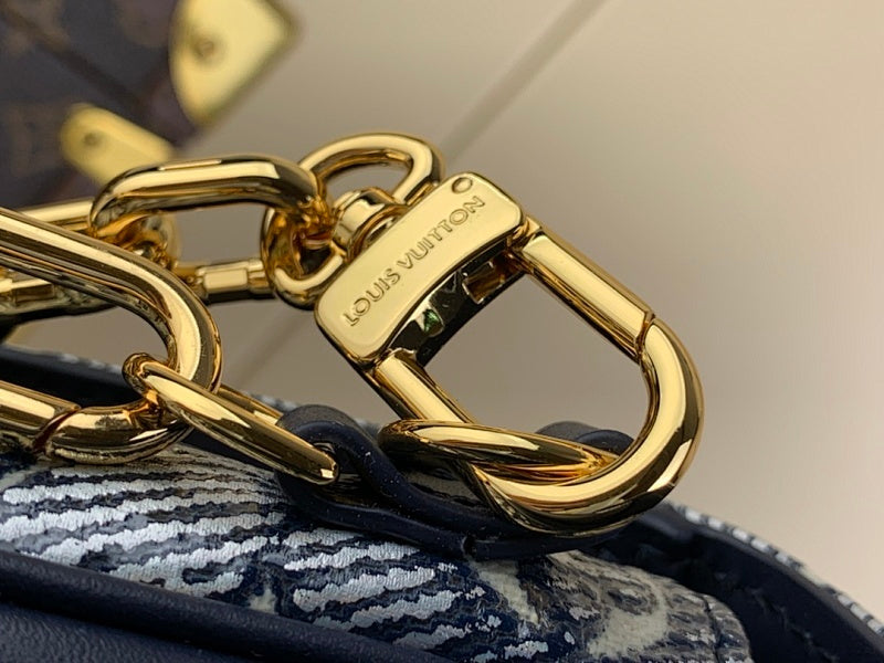 Dragons Bags ln Luxury Bag --68378