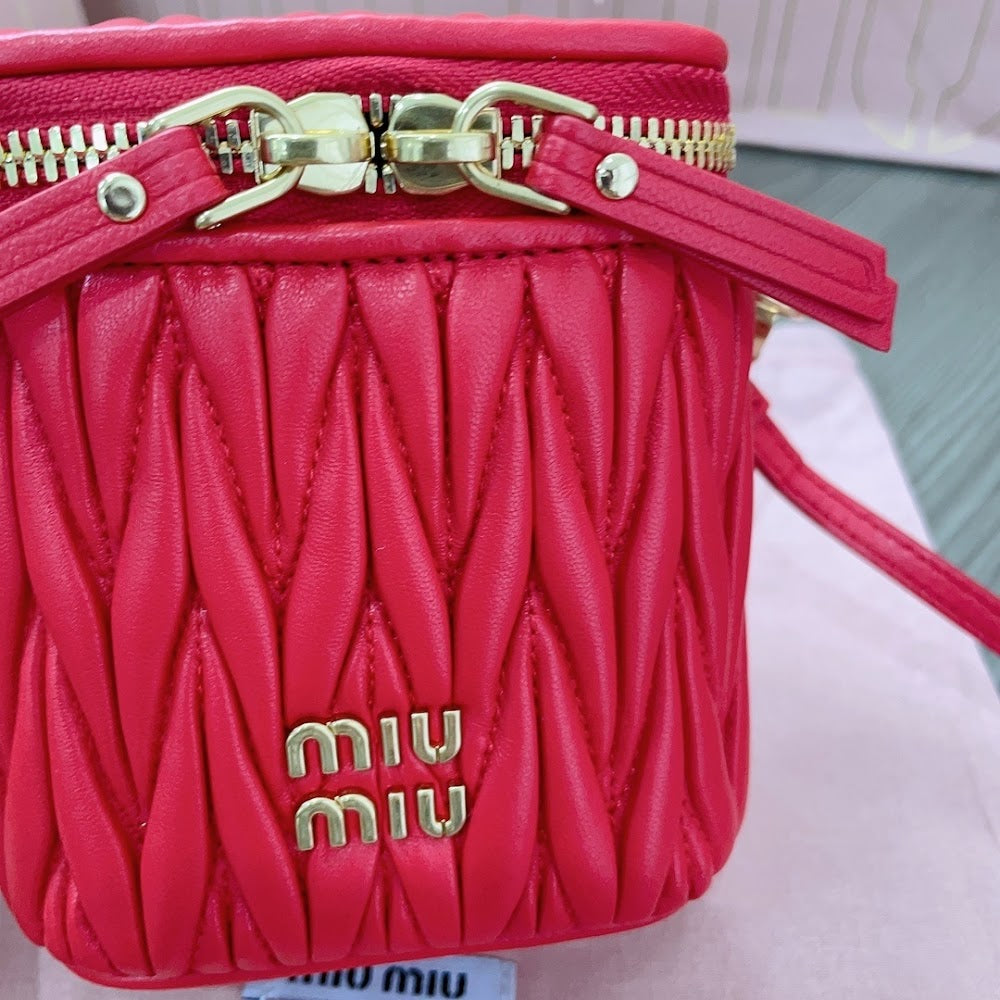 Dragons Bags Miun Miun Luxury Bag --123280