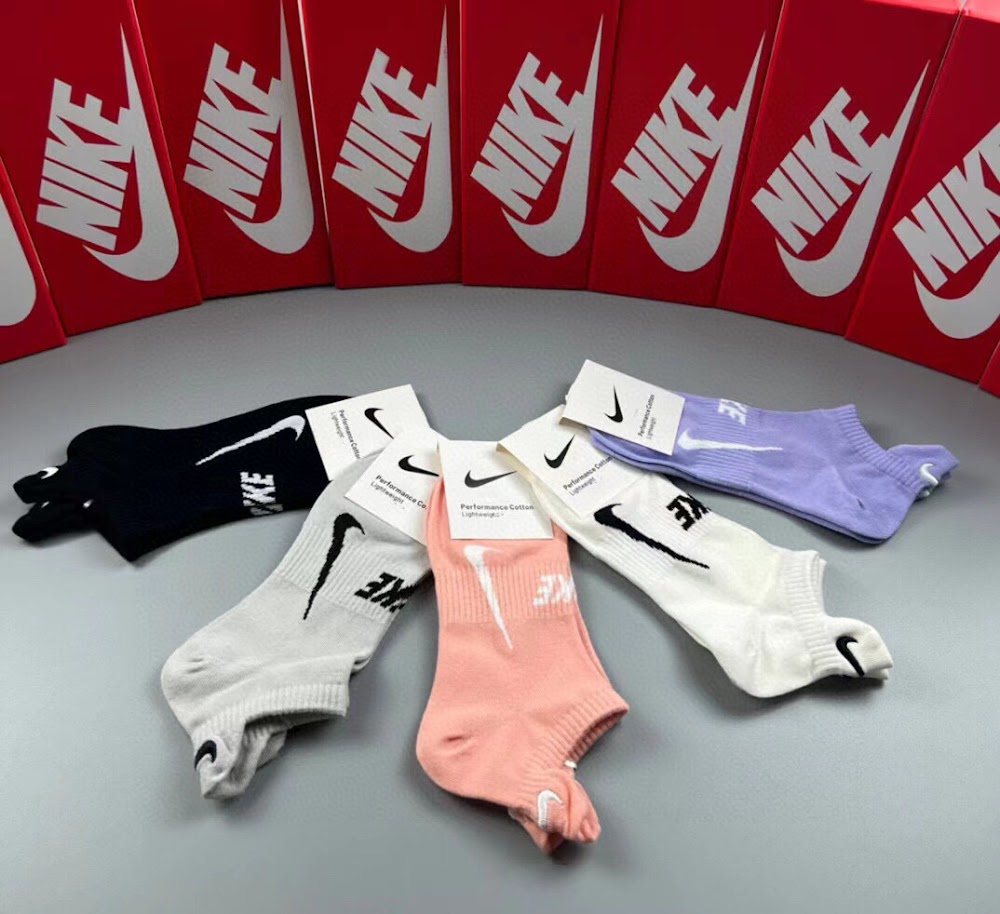 Dragons Bags Premium Luxury Socks --98204
