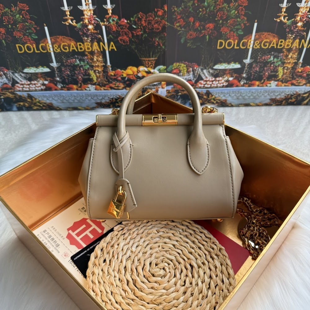 Dragons Bags Miun Miun Luxury Bag --123664